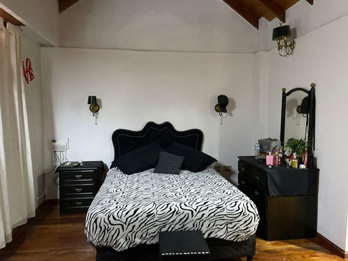 Hermosa Casa En Haedo - Increible Oportunidad!