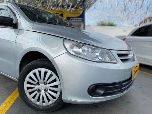 Imagem 2 de 12 de Volkswagen Voyage 1.6