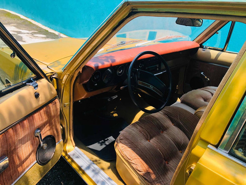 Imagem 7 de 11 de Chrysler Le Baron