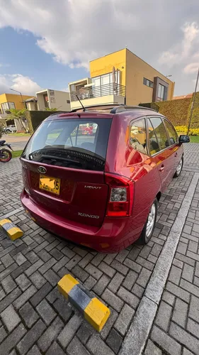Kia Carens 2.0 Rondo Ex