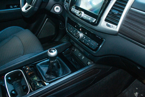 SsangYong Rexton 2.0 Mt 4x2 Std