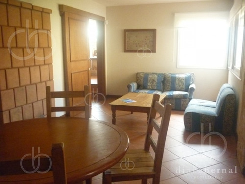 Casa En Pinares, 4 Dormitorios *- Ref: 42750