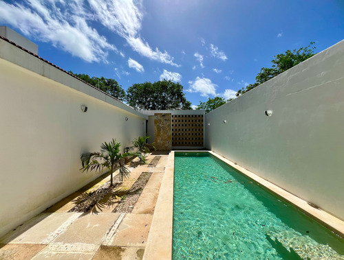 Casa En Venta En Quintas Baspul De 1 Planta Y 2 Recámaras | A 20 Min De Mérida