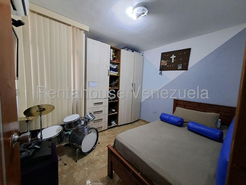 Gjg Vende Impecable Penthouse Equipado En Urb Santa Rosalia Terra Santa 25-15452