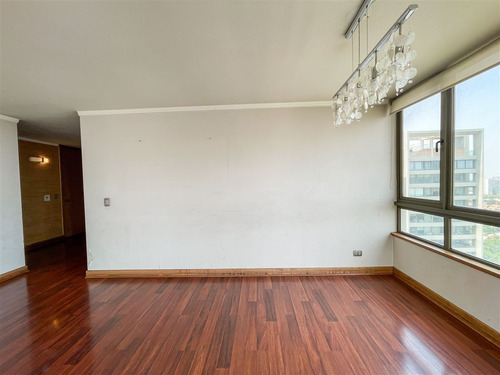 Departamento En Arriendo De 3 Dorm. En Vitacura