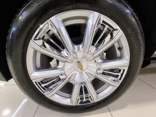 Chevrolet Suburban 5.3 High Country 4X4 At