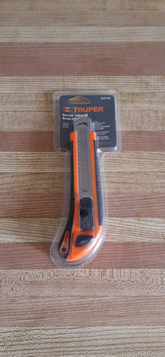 Cuchilla Navaja Exacto Retractil Truper Cut-6x Ergonomico