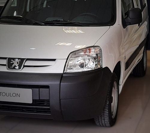 Imagen 4 de 10 de Peugeot Partner Furgón 5 Asientos