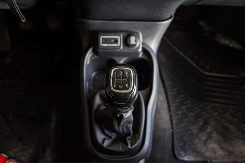 Imagen 16 de 21 de Fiat Mobi 2017 1.0 Way Ab351