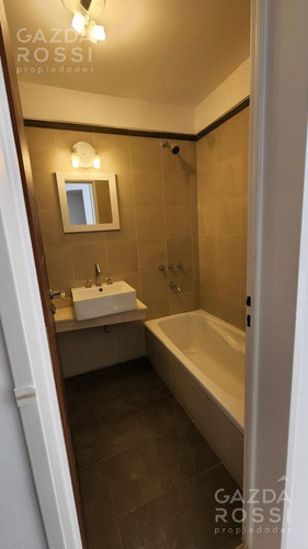 Imagen 4 de 8 de Departamento - Adrogue - Venta