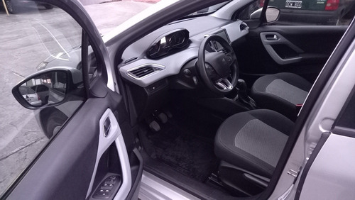 Imagen 7 de 15 de Peugeot 208 2016 1.5 Allure Touchscreen
