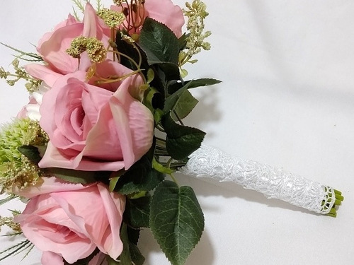 Buquê De Flores Artificiais Noivas Casamento | Parcelamento sem juros