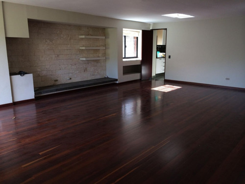 Imagen 12 de 16 de Elisa Erebrie Vende Townhouse En La Trinidad Mls #22-2540