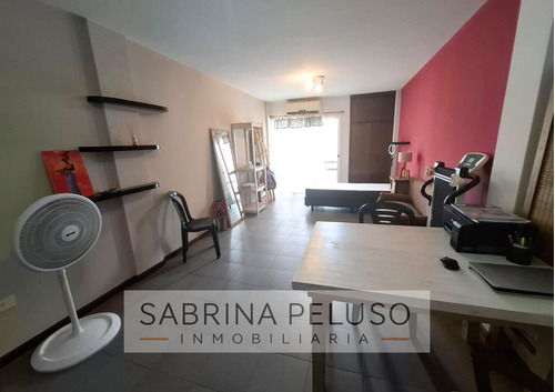 Venta Departamento Moreno Centro-lado Sur- Monoambiente