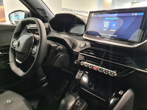 Peugeot 2008 1.0T Allure
