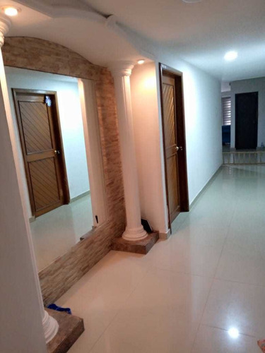 Imagen 3 de 27 de Venta Hermosa Y Amplia Casa Los Nogales