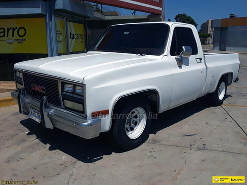 Chevrolet C-10 Pickup