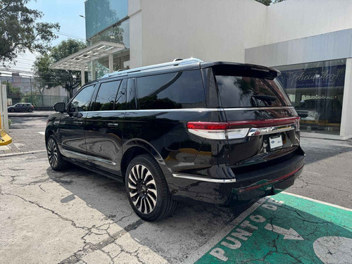 Lincoln Navigator 2024