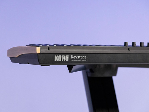 Teclado controlador Korg Midi Usb Keystage de 49 teclas
