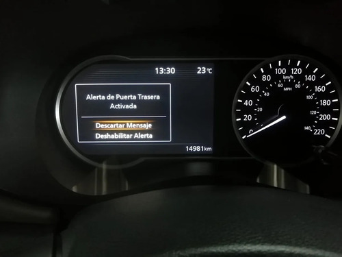 Imagen 12 de 12 de Nissan Versa Platinum Cvt