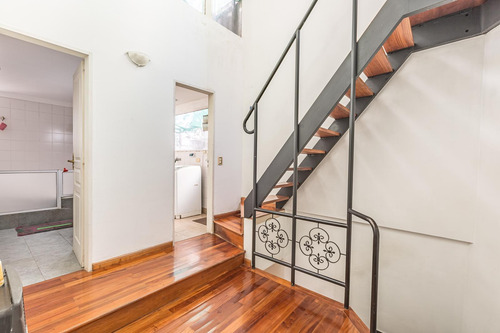 Venta Casa 5 Ambientes De Estilo | Excelente Estado| Luz | Detalles De Calidad | Caballito