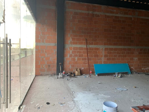 Imagen 2 de 4 de Local En Planta Baja En Renta La Reserva El Campanario Quere