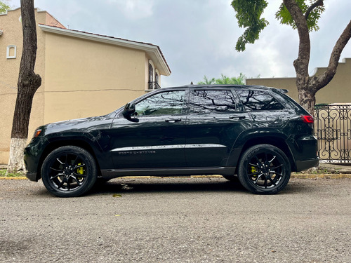 Jeep Grand Cherokee V8 5.7 Summit 4x4 Automática