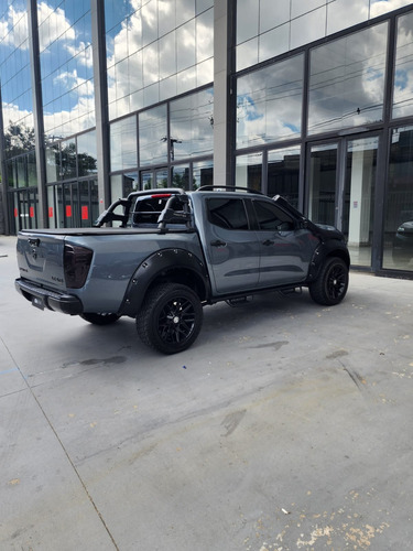 Nissan Frontier 2.3 Le Cab. Dupla 4x4 Aut. 4p