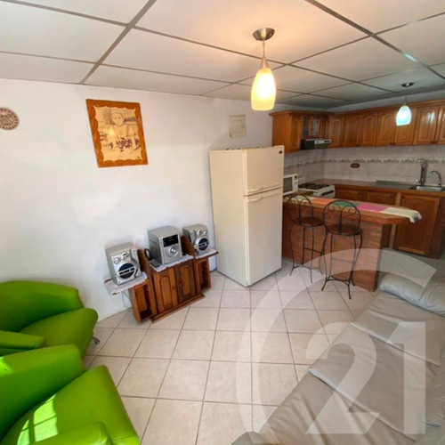 Imagen 3 de 12 de A La Venta Casa En Puerto La Cruz 4hab,3baño,2p/e