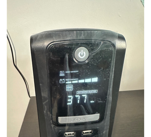 Ups Cyberpower Cst135xlu-r 1350va 810w Avr Usb Lcd (Reacondicionado)