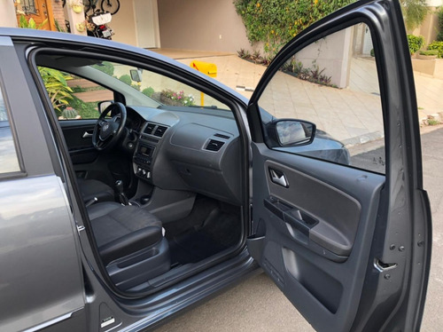 Imagem 5 de 10 de Vw Fox Confortline 1.6 8v Flex 2016