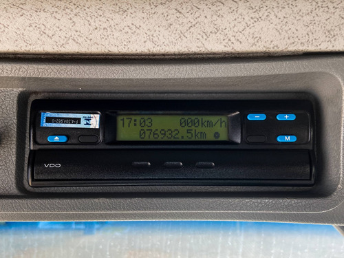 Imagem 13 de 13 de Mercedes-benz Atron 1719 2p (diesel)(e5) 2013/2013 Via Truc