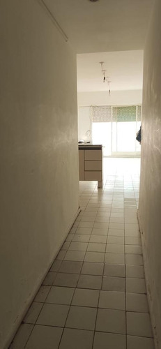 Imagen 8 de 11 de Departamento 1 Amb Con Patio