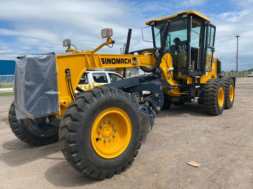 Motoniveladora Sinomach 717 14.5 Tn Cummins 180 Hp