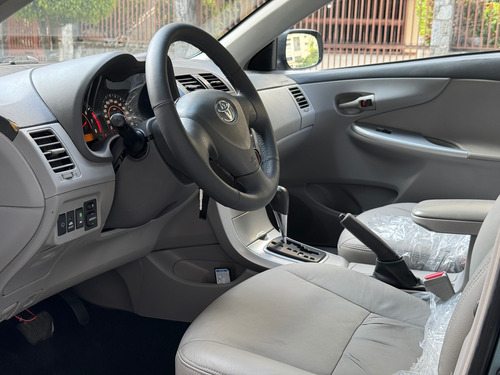 Toyota Corolla Xei Automático 2010