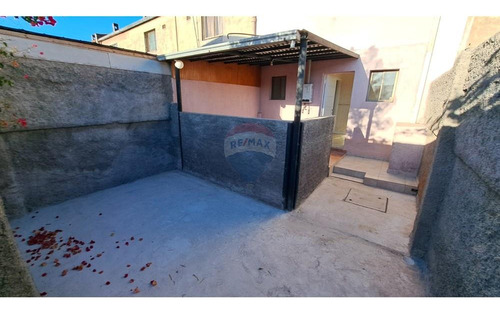 Casa Familiar 3d, 1 Estacionamiento