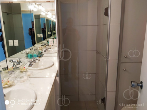 Imagen 10 de 17 de Apartamento De 3 Dormitorios Y Parrillero Propio En Playa Mansa, Punta Del Este- Ref: 54587