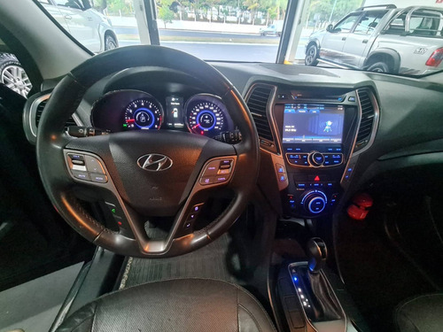Imagem 9 de 15 de Hyundai Santa Fé 3.3 Mpfi 4x4 V6 270cv Gasolina 4p