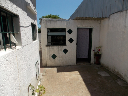 1 Casa Y 2 Apartamentos. Villa Española