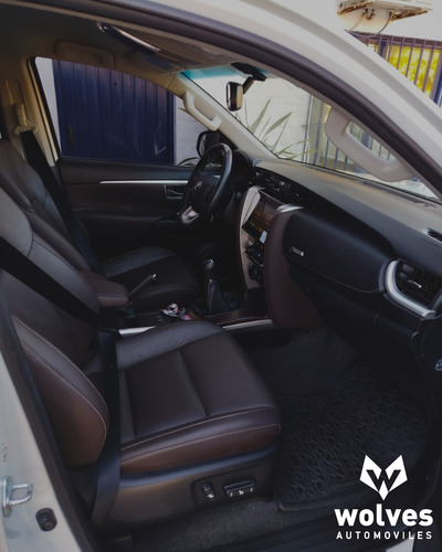 Toyota Hilux SW4 2.8 Srx 177cv 4x4 7as