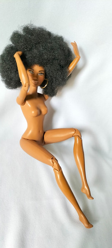Barbie Fashionistas #105 Cuerpo Made To Move, Descontinuada (Usado)