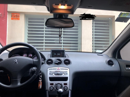 Peugeot 408 2.0 Allure + Nav 143cv