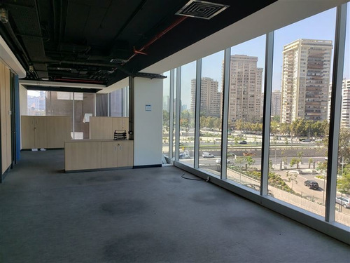 Oficina En Arriendo Habilitación Moderna