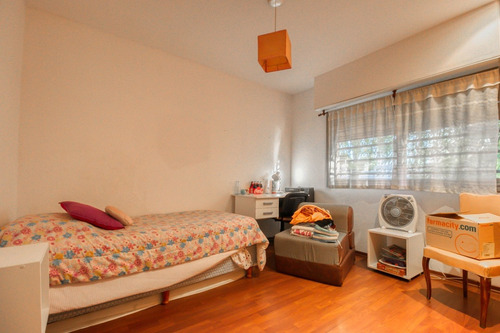 Dúplex De 3 Dormitorios En Venta La Plata. Patio