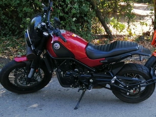Imagen 4 de 17 de Benelli Leoncino Trail 500