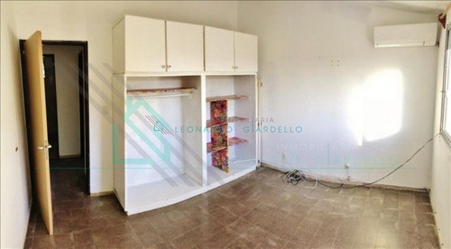 Imagen 11 de 16 de Colonia - Vivienda En Complejo Habitacional De Real De San Carlos- Ref: 908