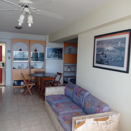 Imagen 4 de 14 de Apartamento De 72 Metros En Venta En Macuto