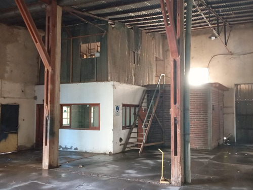 Galpón 1000 M2 C/ Ofi Y Baño - Centenario