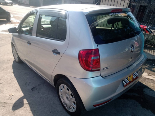 Imagem 2 de 8 de Fox 2010/2011 - 1.6 Mi 8v Flex 4p Manual (gnv)