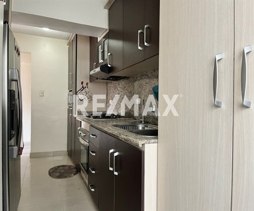 En Venta Apartamento En La Urbina 76mts/2h/1b/1pe